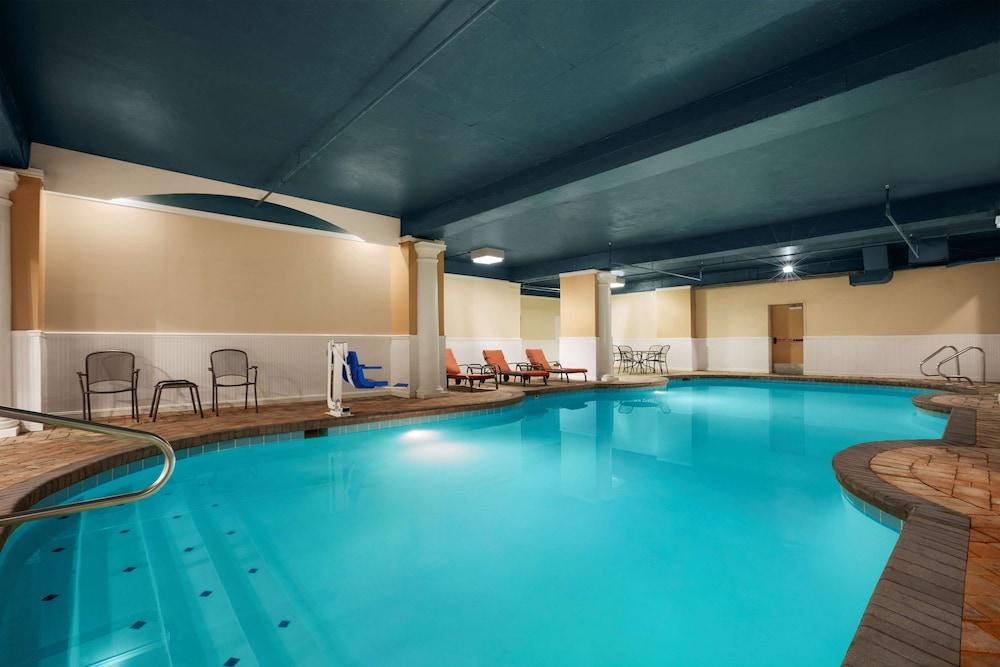 Country Inn & Suites By Radisson, Virginia Beach Oceanfront , Va ภายนอก รูปภาพ
